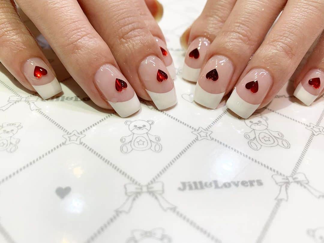 mamijinguのインスタグラム：「❤️  #jillandlovers #nail #nailart #paragel #gelneil#gel #ネイル #ネイルアート #me #look #love #かわいい」