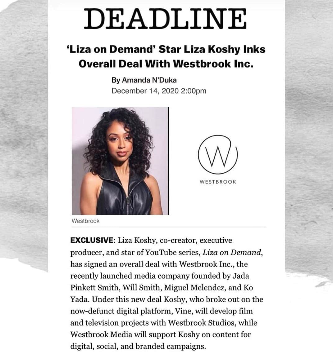 リザ・コッシーのインスタグラム：「Overjoyed. Ecstatic. Damn skippy to continue creating stories for all screens and streamers with my family of wizards at @westbrook ✨ Magic will be made. And yes of course, that's a threat.」