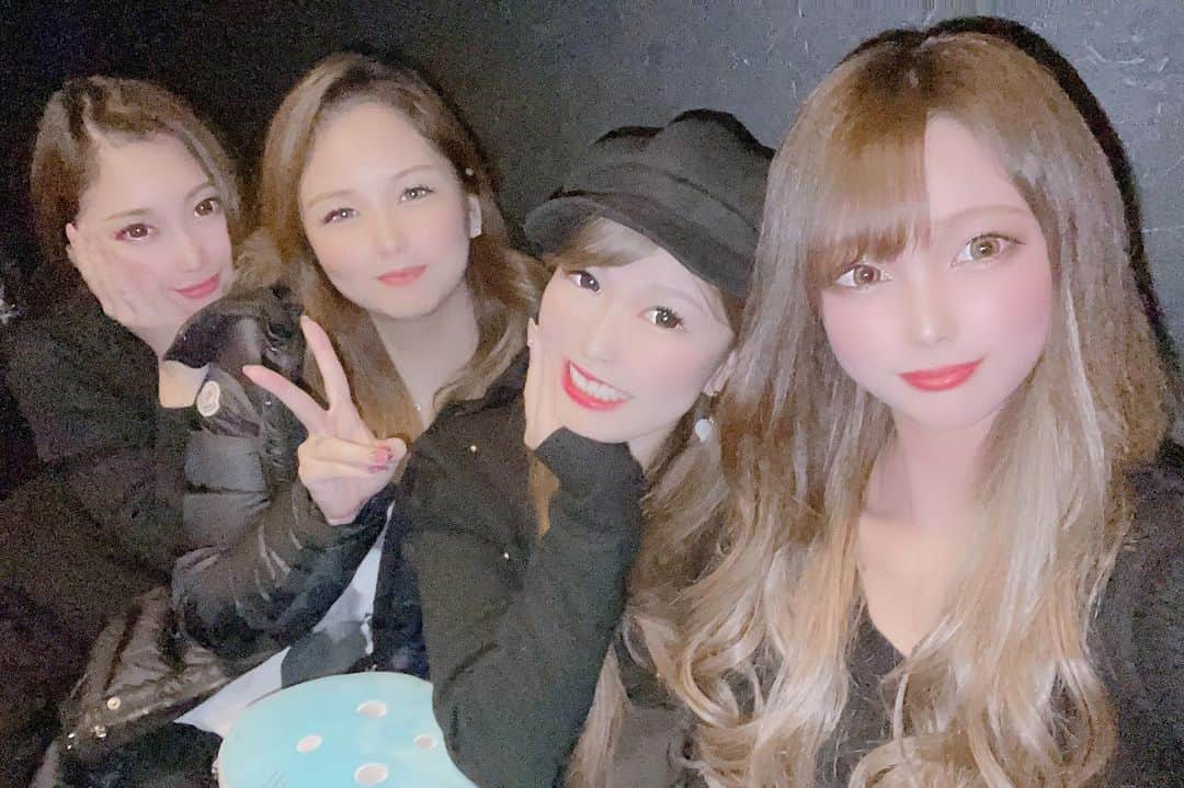 愛咲えれなのインスタグラム：「.. . めためた久々なイリス メンバーであそびました💓 . 大阪府大阪市中央区東心斎橋2-3-17 パピヨンビルB1F . Club IRIS 愛咲 えれな  . #愛咲えれな #きゃばきゃば #美女と野獣　#キャバ嬢 #iris #キャバクラ #クラブ #ミナミ #北新地 #宗右衛門町 #ポケパラ #指名 #えれな #シャネル #バースデーイベント #シャンパン #アルマンド #踊れるキャバ嬢 #踊れるキャバ嬢といえばえれな #イリス #ホステス #いいね返し #キャバ #ソウメイジャパン #ベルロゼ　#クラブイリス #黒髪ロング #フォロー増やしたい」