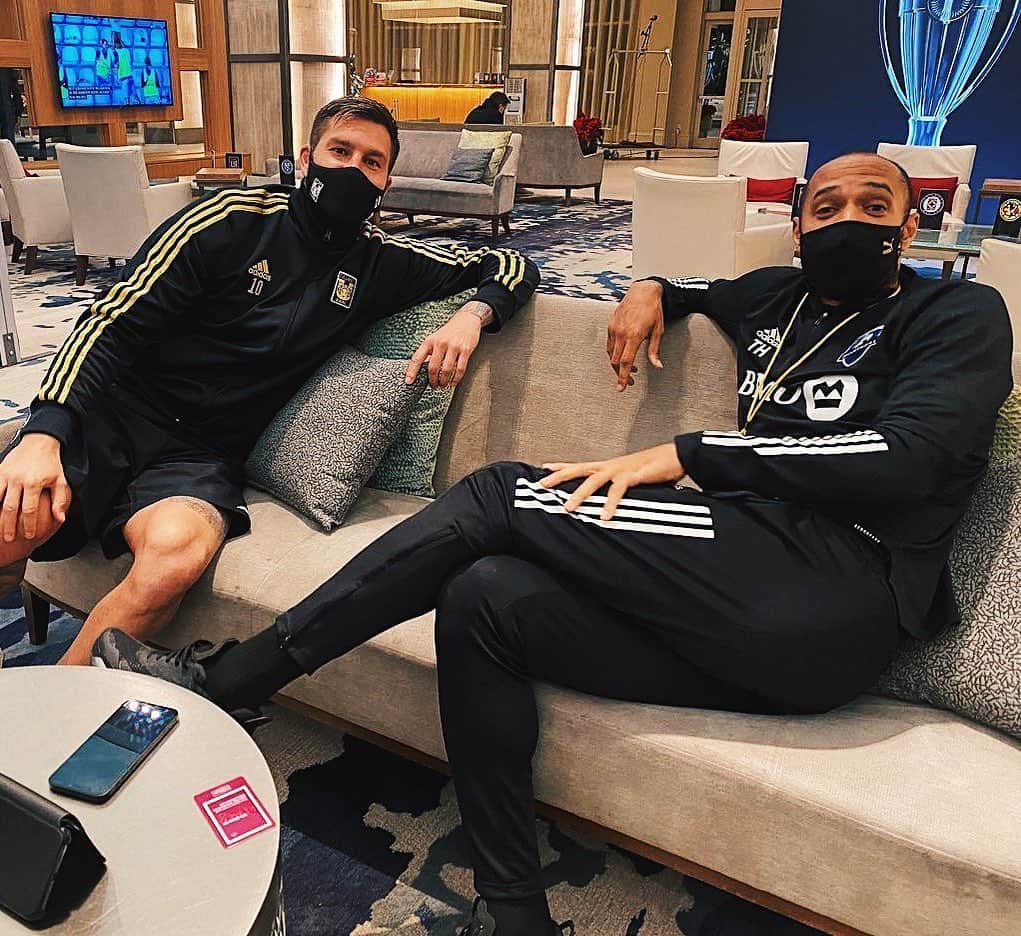Major League Soccerさんのインスタグラム写真 - (Major League SoccerInstagram)「🇫🇷 🤝 🇫🇷 @thierryhenry & @10apg linking up ahead of the SCCL QFs. // 📷: @clubtigresoficial」12月15日 12時17分 - mls