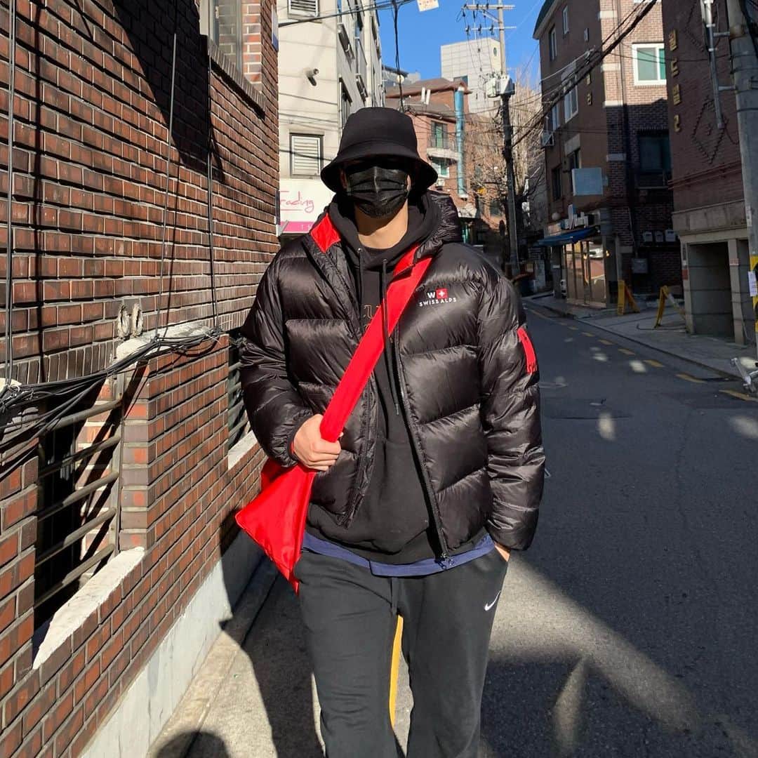 シン・ジフンのインスタグラム：「꽁꽁🥶」