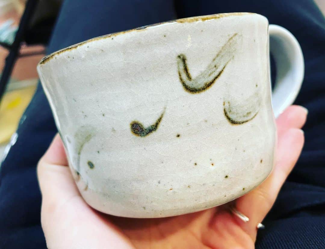 富田麻帆さんのインスタグラム写真 - (富田麻帆Instagram)「陶芸で作ったマグカップ♡  詳しくは、まほ便りに書いております！  初めてにしては、なかなかうまくいったと思ってるるる♡」12月15日 12時31分 - maho_tomita6261