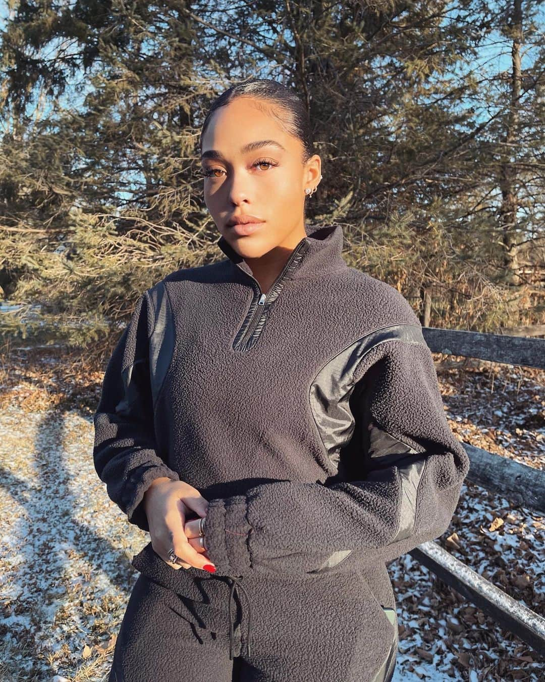 ジョーディン・ウッズさんのインスタグラム写真 - (ジョーディン・ウッズInstagram)「chilllin ❄️」12月15日 13時05分 - jordynwoods