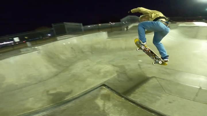 笹岡建介のインスタグラム：「🎥@taikinakatani   @mktaxi.jp @dcshoes_japan @dorcus_tbs @bern_japan @stance_japan @skullcandyjapan  @chubusystem_official @independenttrucks @thrashermag @rictawheels @minirampsteez @skatecrunchmag  #mktaxi#dcshoesjapan #dcshoes #skullcandyjapan #bells #independenttrucks #triforce_k #hi_5 #dorcus_tbs #6556skateboarding #divisio#fivecrossskatepark #showgekiskateboards #13mind#bern#bernjapan#make___#skate#skateboard #instagood #skatecrunch #skatecrunchmag #minirampsteez #gyms #skatecrunchmag」