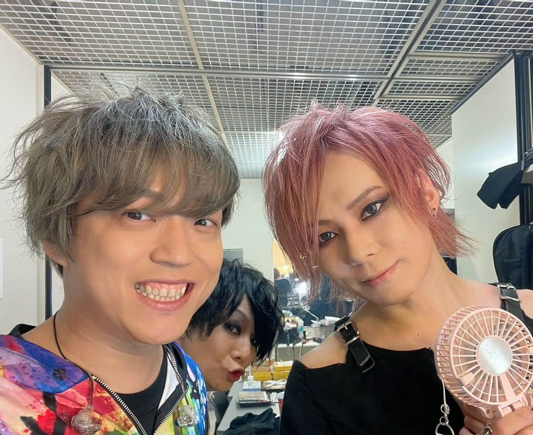 CUTTさんのインスタグラム写真 - (CUTTInstagram)「#hidebirthdayparty2020 #defspiral MASATO RYOと！」12月15日 14時56分 - cuttofficial