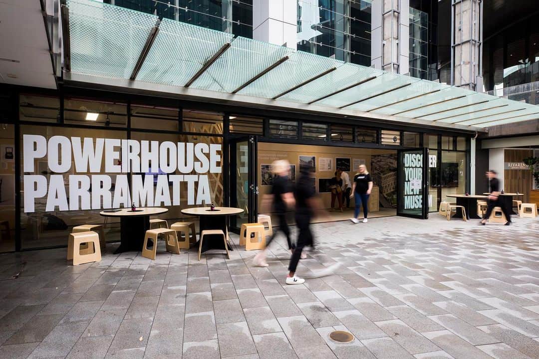 パワーハウスミュージアムのインスタグラム：「The Powerhouse has arrived in Parramatta 💥 Minister Geoff Lee, Parramatta Lord Mayor,  Bob Dwyer and David Borger launched the Powerhouse Community Space in Parramatta Square with students from Macarthur Girls High and Doonside Tech. The space will be open all summer for the public to learn more about Western Sydney’s first ever NSW Cultural Institution – Powerhouse Parramatta. More info via link in bio. 📸: Anna Kucera」