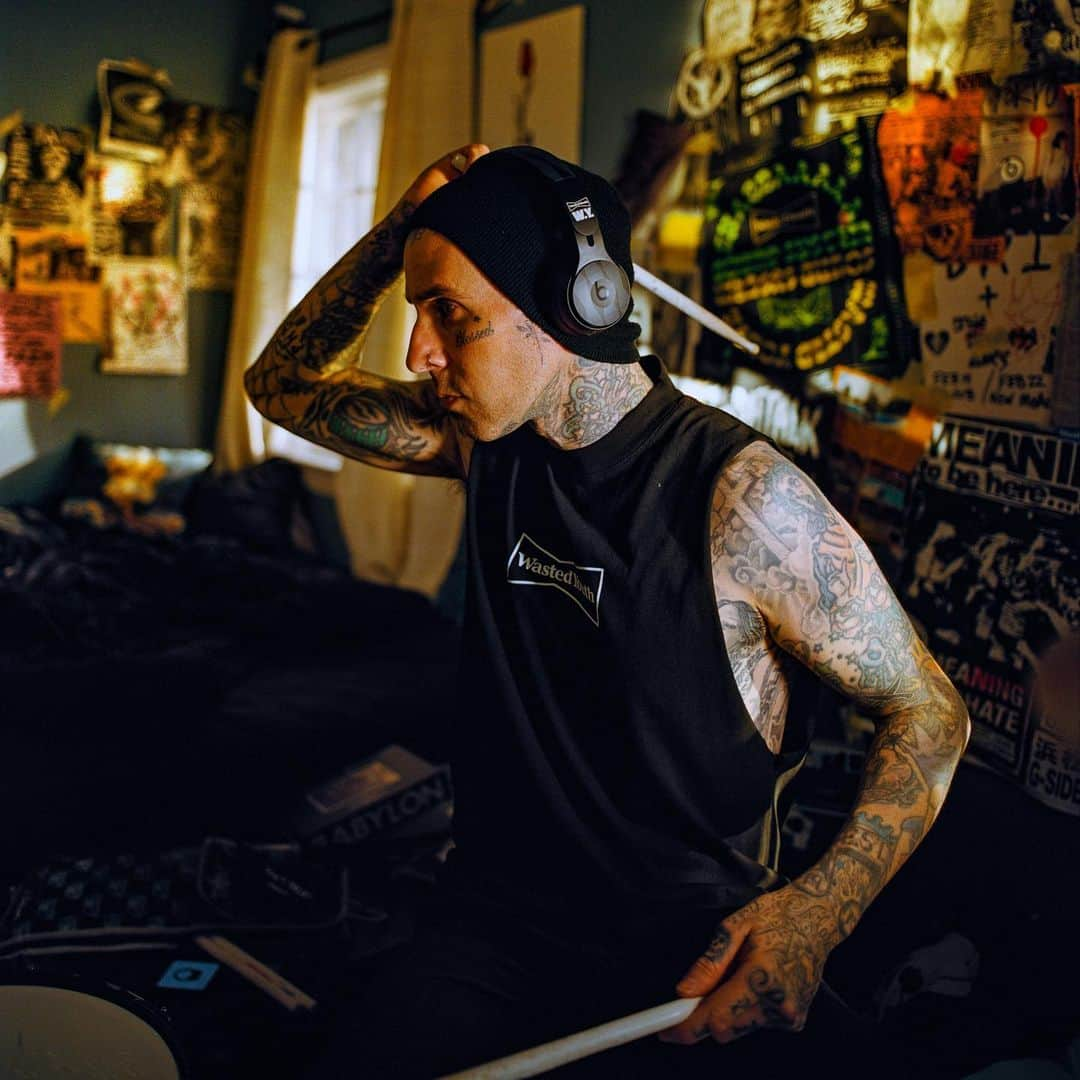 ヴェルディさんのインスタグラム写真 - (ヴェルディInstagram)「@travisbarker 🥁💥🎧　@beatsbydre」12月15日 15時40分 - verdy