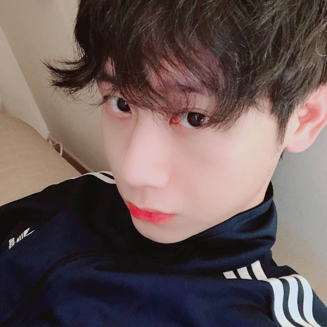 Teo のインスタグラム：「😃」
