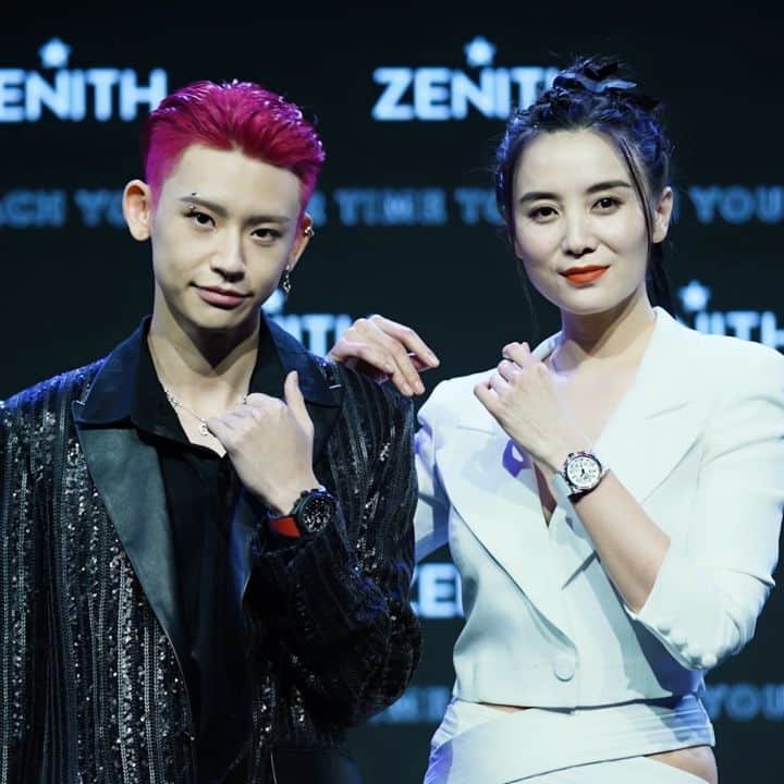 ゼニスのインスタグラム：「Yesterday evening in Shanghai, Zenith was joined by Songjia and Wang Linkai to officially launch Zenith’s WeChat boutique.」