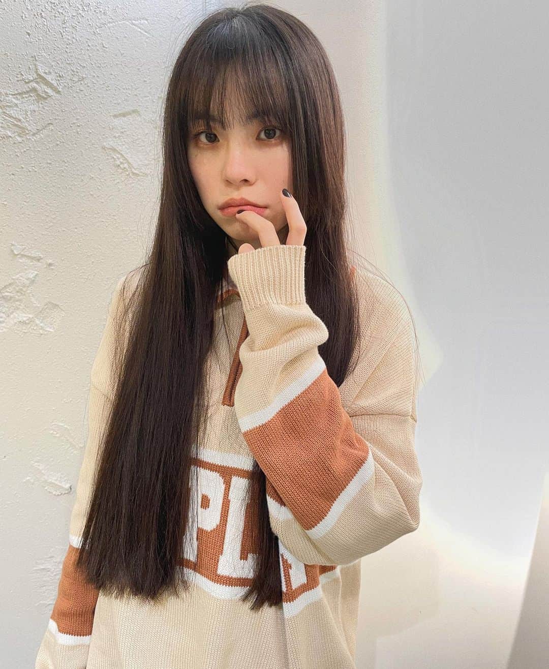 カワシリアツシのインスタグラム：「るうこ✂︎ ロングでプツっと🌿」