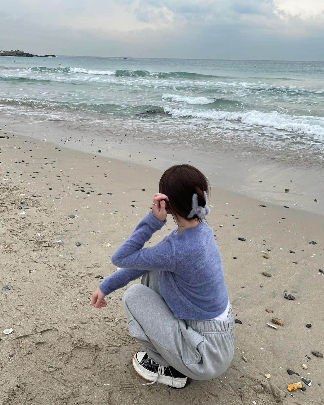 ウィ・ソンヒさんのインスタグラム写真 - (ウィ・ソンヒInstagram)「아니? 나 하나도 안 추운데?」1月13日 19時26分 - _seong_hee