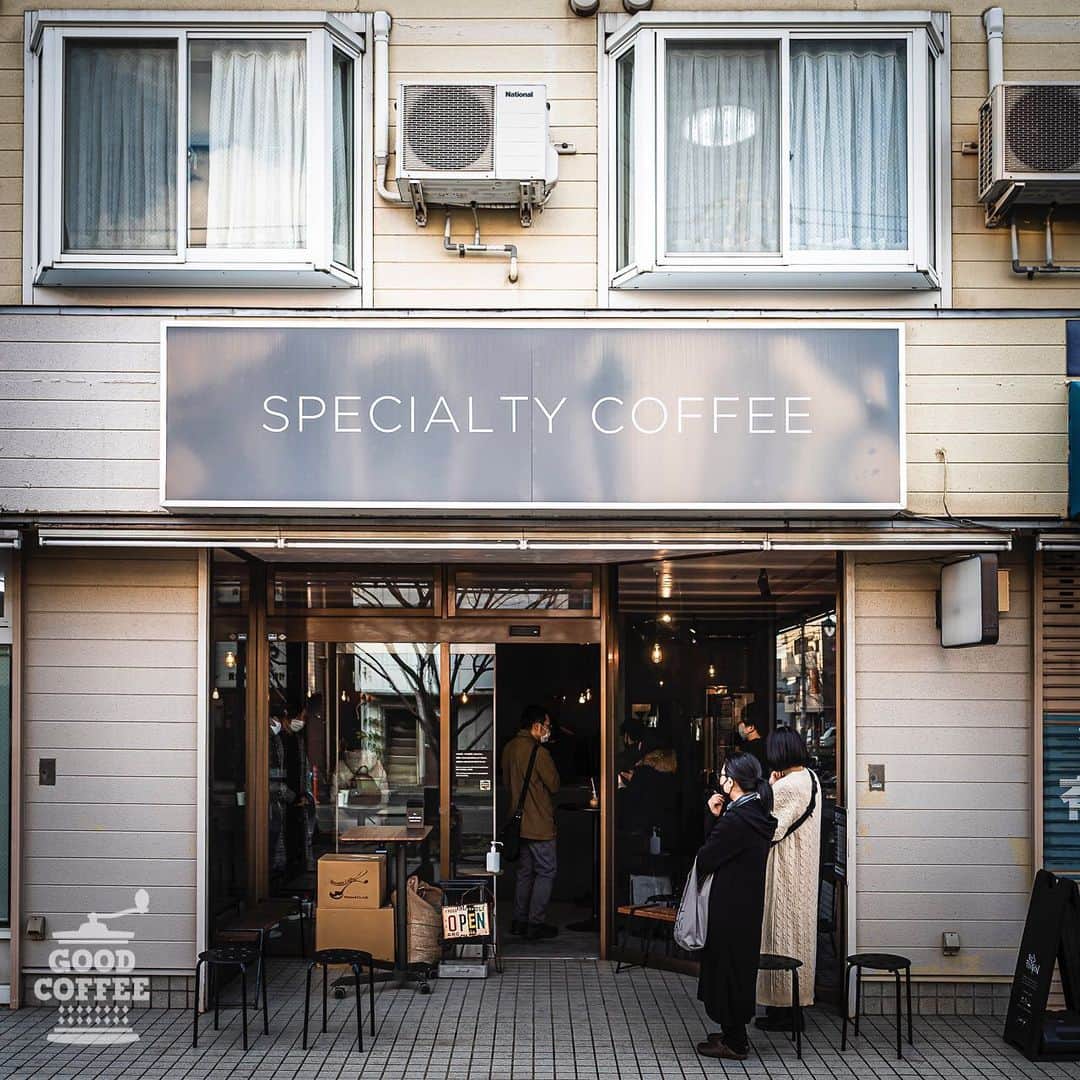 goodcoffeemeさんのインスタグラム写真 - (goodcoffeemeInstagram)「. ☕️ Good Coffee Crew Recommend Shop Info ☕️  【RED POISON COFFEE ROASTERS (@redpoisoncoffee) ／ 神奈川・さがみ野】 GC Crew：@____moto.aki16__  「神奈川県座間市にあるSpecialty coffee stand。店主の森藤さんが焙煎するコーヒーは一口飲むたび、ジューシーさと感度のよい甘さがあり、まるで丸ごとフルーツを飲んでいるかのよう。  ブラックコーヒーの他にちょっとしたギミックのあるカフェオレもラインナップされていて、自分好みの味わいがきっと見つかるはず。RED POISON＝赤い中毒。その中毒性にきっと驚くでしょう。」  — 📍神奈川県座間市さがみ野2-2-20 🕘14:00～16:00（土日 13:00～16:00） 定休日：不定休 （営業日・営業時間はHPを参照） —」1月13日 20時00分 - goodcoffeeme
