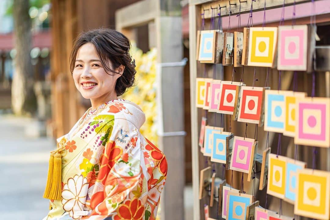 のインスタグラム：「Real Photo Wedding 　　　　　　 　　　　　 華やかなオレンジの色打掛をセレクトされた新婦様  新婦様の柔らかい雰囲気にぴったりのセレクトで とても素敵に着こなしてくださいました🕊 　　　　　　 ------------------------------------------------  　　　　 JUNO天神本店では 火曜日2組様限定で店内フォトプランをご案内しております。 ㅤㅤㅤㅤㅤㅤㅤㅤㅤㅤㅤㅤ 【Photo Wedding  Plan 25万円】 ・ドレス、タキシード2点ずつフリーセレクト ・ヘアメイク2スタイル ・150カットデータ納品  【Photo Wedding  Plan 30万円】 ・ドレス、タキシード1点ずつフリーセレクト ・花嫁和装、紋付袴1点ずつフリーセレクト ・ヘアメイク2スタイル ・150カットデータ納品  お好きな方からお選び頂けます。  プライベート空間で撮影を楽しんでみませんか？ ㅤㅤㅤㅤㅤㅤㅤㅤㅤㅤㅤㅤㅤ  #JUNOの前撮り 　　　　　 ------------------------------------------------ ㅤㅤㅤㅤㅤㅤㅤㅤㅤㅤㅤㅤㅤ 詳細は @juno_tenjin  092-736-3412 までお問い合わせくださいませ。 ㅤㅤㅤㅤㅤㅤㅤㅤㅤㅤㅤㅤㅤ ------------------------------------------------  ㅤㅤㅤㅤㅤㅤㅤㅤㅤㅤㅤㅤㅤ #juno  #junowedding #junodress #realwedding #前撮り #photowedding  #フォトウェディング #weddingdress #ウェディングドレス #colordress  #カラードレス #結婚式 #プレ花嫁 #福岡プレ花嫁 #ドレス迷子 #和婚 #神社婚 #白無垢 #色打掛」