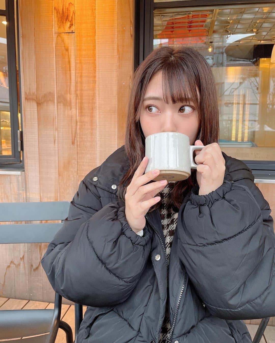 山田寿々さんのインスタグラム写真 - (山田寿々Instagram)「﻿ ﻿ 代官山にあるカフェ☕️❤️﻿ ﻿ いちごのケーキとチーズケーキ食べました🍰﻿ ほうじ茶ラテも美味しかった〜！！﻿ ﻿ ﻿ #gardenhousecrafts #gardenhouse #代官山カフェ #代官山 #チーズケーキ #ショートケーキ」1月13日 20時13分 - suzu48_tan_1211