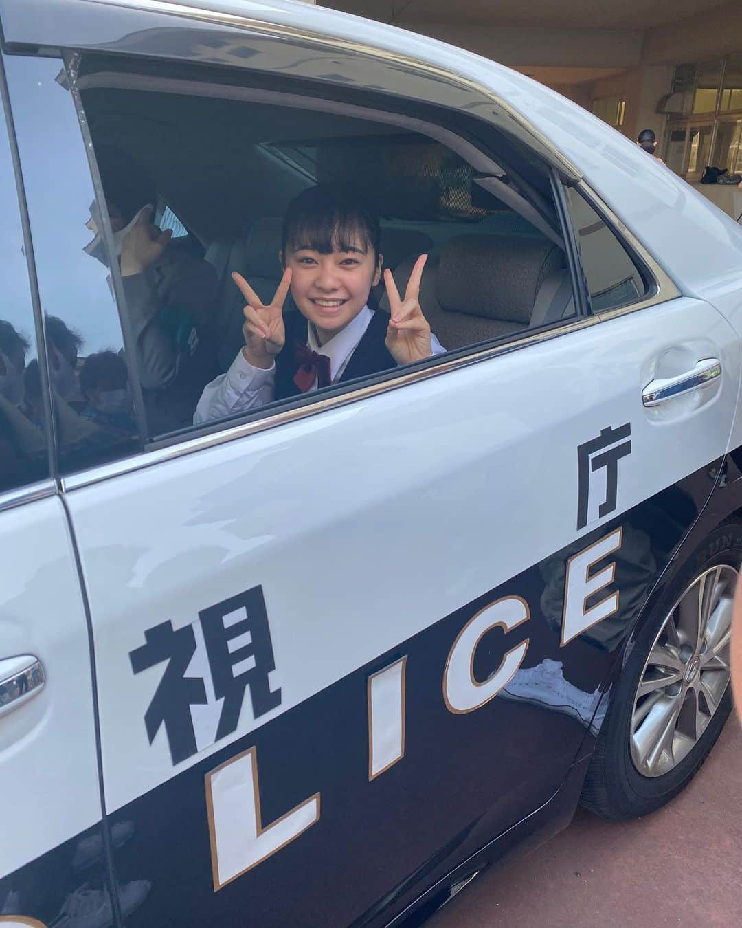 【公式】青のSP(スクールポリス)ー学校内警察・嶋田隆平ーさんのインスタグラム写真 - (【公式】青のSP(スクールポリス)ー学校内警察・嶋田隆平ーInstagram)「三村翔子役の #吉柳咲良 ちゃん  #真田に続き翔子も反省してるんです #許してあげてほしいです #動画はもうあげないですから、、  #でも、実は #こんな笑顔も😆 #りゅ、隆平には内緒ですよ😳  #青のスクールポリス #青のSP #スクポリ #アオエス #藤原竜也 #真木よう子 #山田裕貴 #泉澤祐希 #高橋克実 #山口紗弥加 #音尾琢真 #石井正則 #峯村リエ #須賀健太 #渋谷謙人 #智順  #兒玉宣勝 #金沢雅美 #遠藤雄弥 #升毅」1月13日 20時33分 - bluesp.tue21