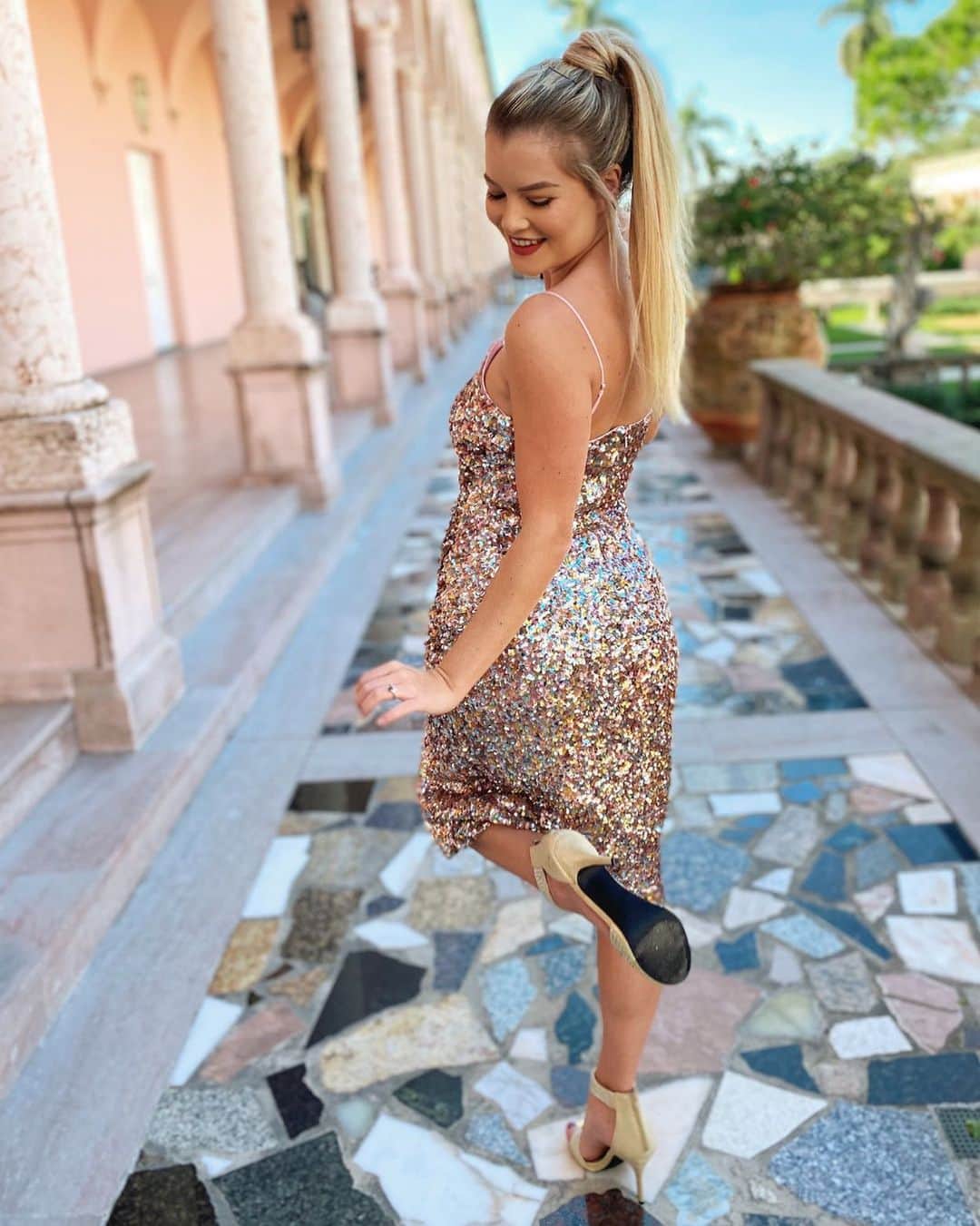 ブラックハローのインスタグラム：「Why not wear a sequined dress on a Tuesday? // #BHMUSE⁠⠀」