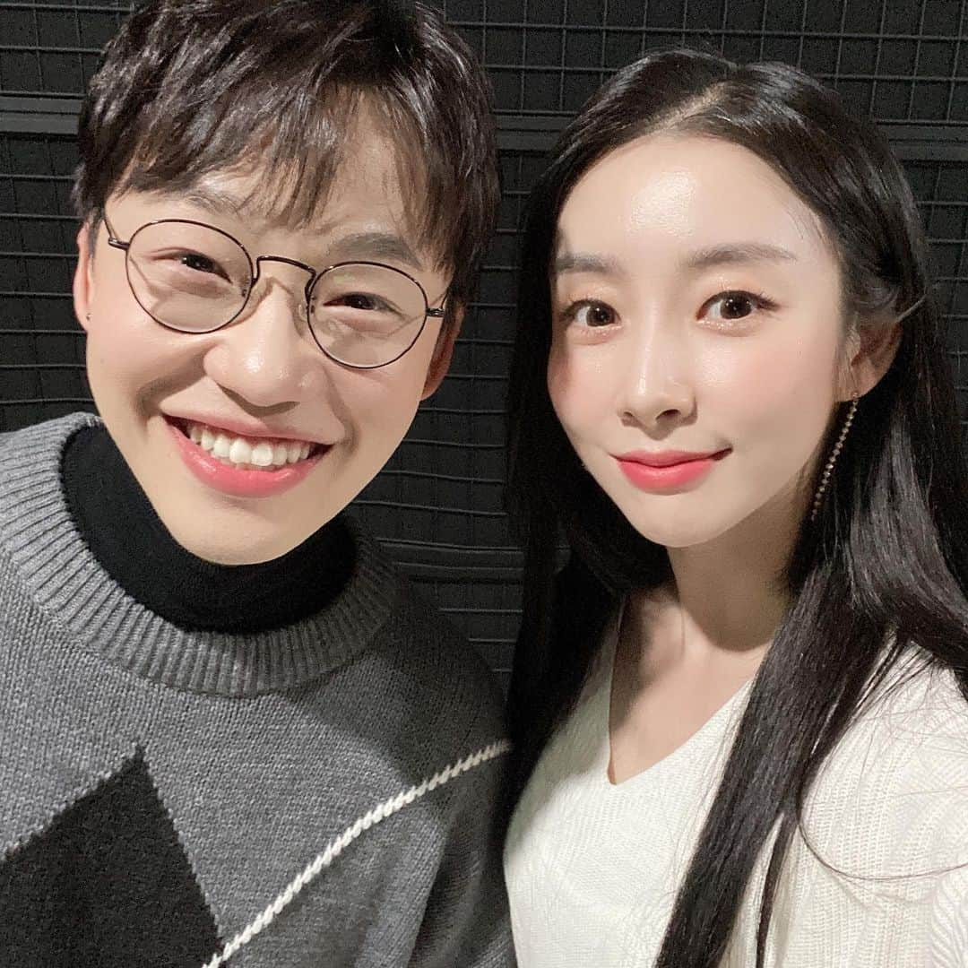 ガヨン さんのインスタグラム写真 - (ガヨン Instagram)「‘ 가영 & 홍대광 ‘ 의 ‘ 더블 판타지 ‘ 음원이 공개되었습니다 ✨ 많은 관심과 사랑 부탁드립니당 🙆🏻‍♀️🙆🏻‍♂️💗  #MBN #미쓰백 #더블판타지 #DoubleFantasy #윤일상 #홍대광 #가영 #김가영」1月13日 12時29分 - gy._.1202