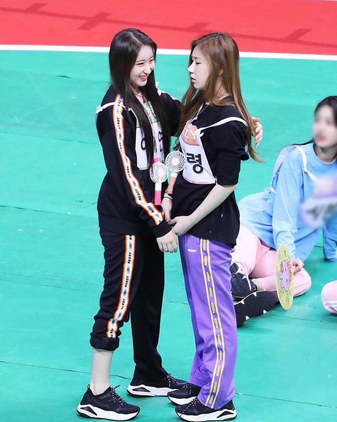 チェリョンのインスタグラム：「tb chaesis interaction on isac💞 i miss them both together so much🤧」