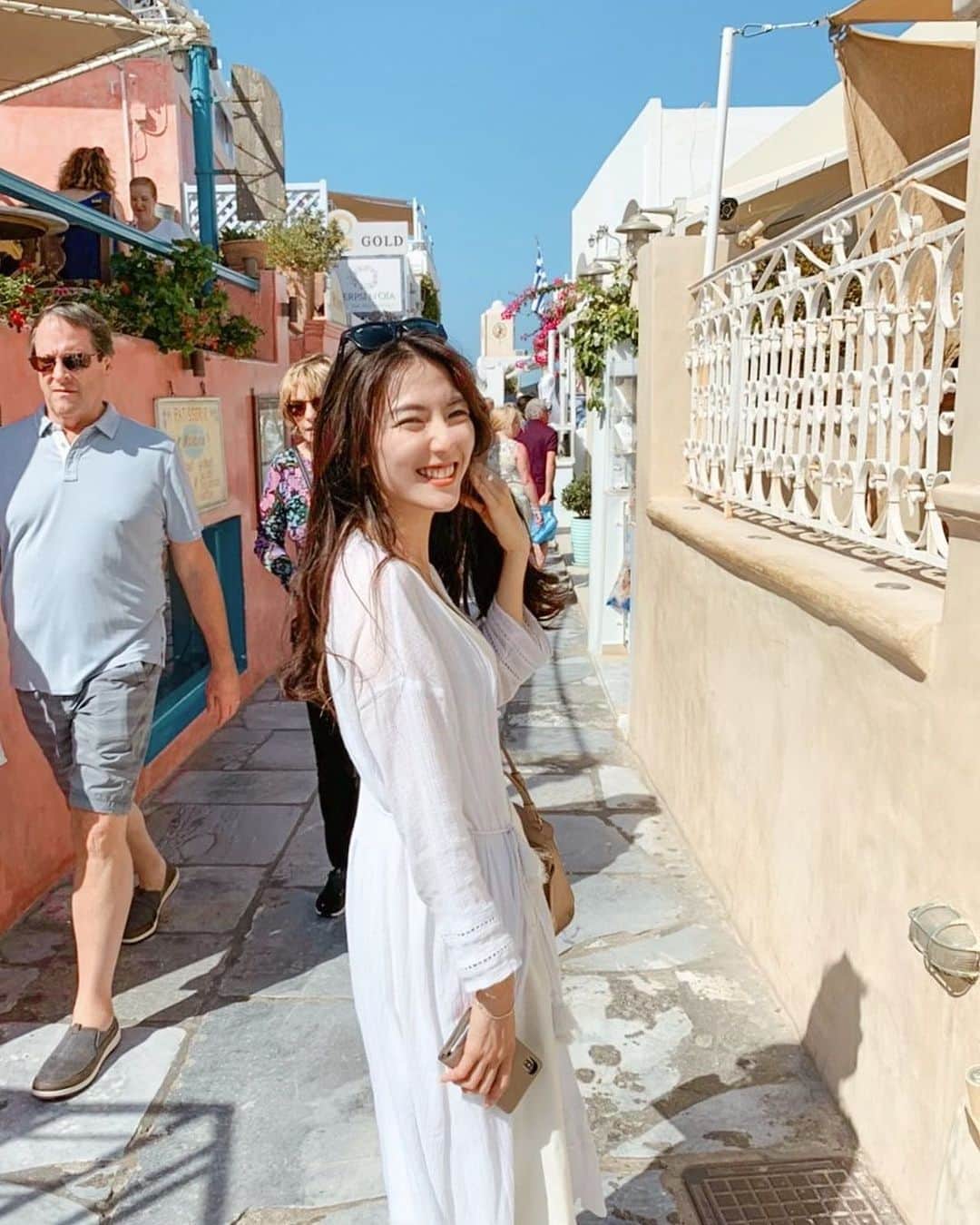 淡輪優希のインスタグラム：「雪も大好きだけど、もー少しだけあったかくなーれー⛄️❄️🏝笑 #🇬🇷 #ギリシャ #greece  #santorini  #サントリーニ島」