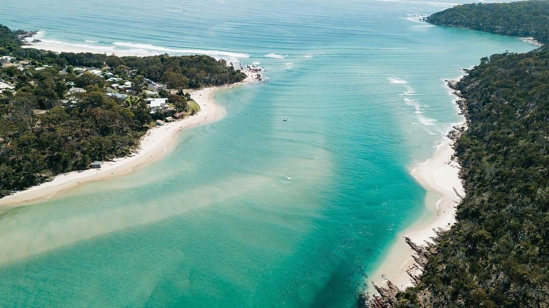 Flight Facilitiesのインスタグラム：「We recently went back to Merimbula, a place we hold close to us as both our families have ties to the region. The trip was designed to shine a light on the South Coast to encourage people to road trip and support the region which is still feeling the effects of the 2019/2020 fires. If you are ever able to travel to Merimbula it's well worth the trip! Link in bio & story  📸 @patstevensonphoto」