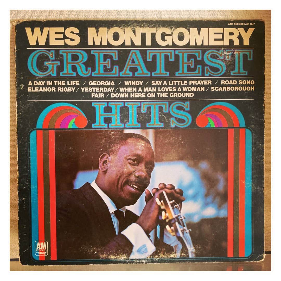 林幸治さんのインスタグラム写真 - (林幸治Instagram)「Wes Montgomery ‎– Greatest Hits  ジャズギタリスト、ウェス ・モンゴメリー によるビートルズの「A DAY IN THE LIFE」「ELEANOR RIGBY」「YESTERDAY」 サイモン&ガーファンクルの「SCARBOROUGH FAIR」 バカラックの 「I Say A Little Prayer」やスタンダード「Georgia On My Mind」などを収録したベスト盤。  #vinyl #vinylcollection #vinyljunkie #1970 #wesmontgomery #usoriginal #nowspinning#flashdiscranch」1月13日 13時38分 - tct_koji_hayashi