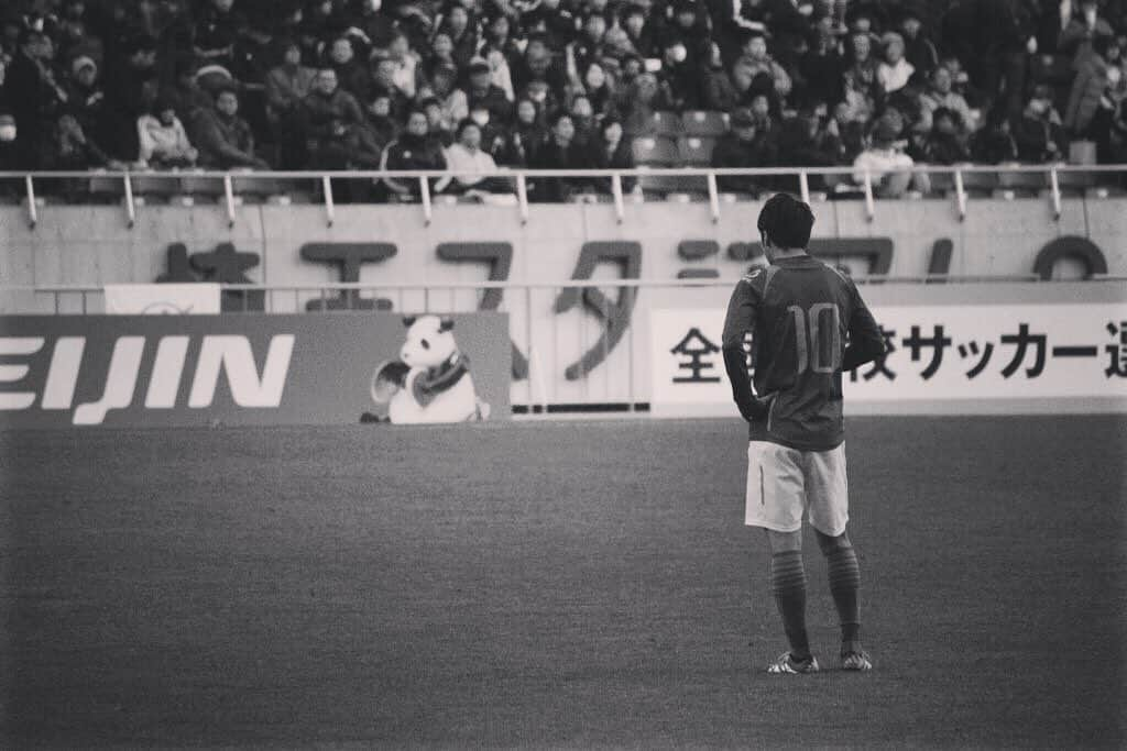 神谷優太さんのインスタグラム写真 - (神谷優太Instagram)「.  ちょっと遅くなったけど、 高校サッカー、感動した。  負けて強くなれる。 それはどのカテゴリーでも一緒だと思う。 僕もそのうちの1人だと思ってる。  僕たちは3位だったけど今でも忘れない。 監督が僕たちに「おめでとう」と言ってくれた言葉。  準優勝おめでとうございます。  #青森山田 #サッカー部」1月13日 13時46分 - y.u.t.a.kmy