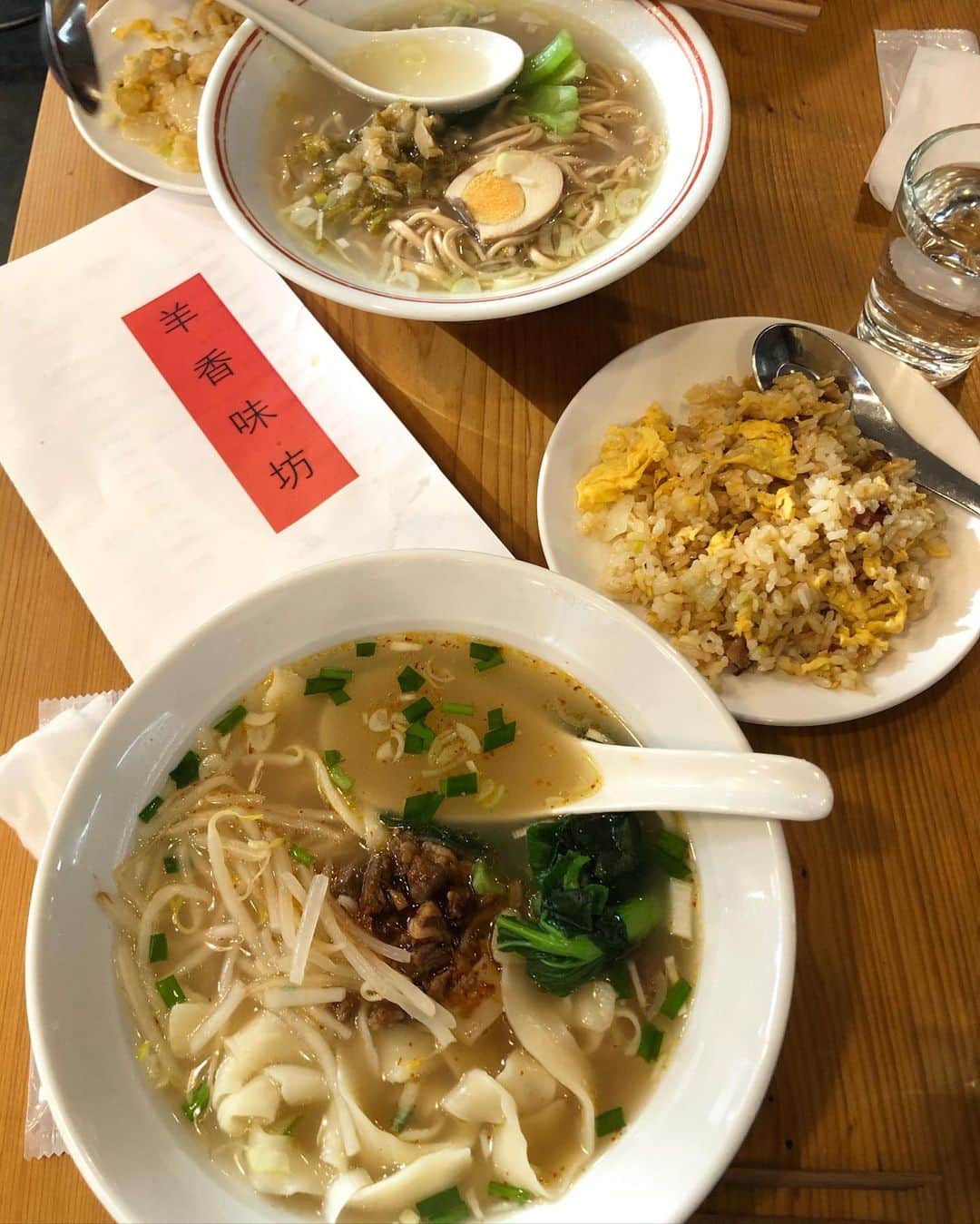 いいオフィスのグルメインスタ