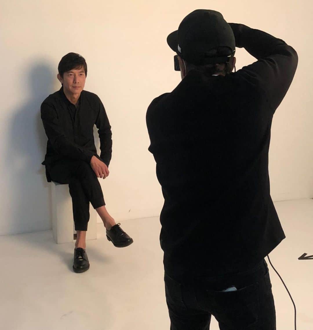 盛岡豊のインスタグラム：「久々の宣材写真撮り。カメラマンの丸谷さんに引き出してもらいました☺️  何かが始まる…かな。」