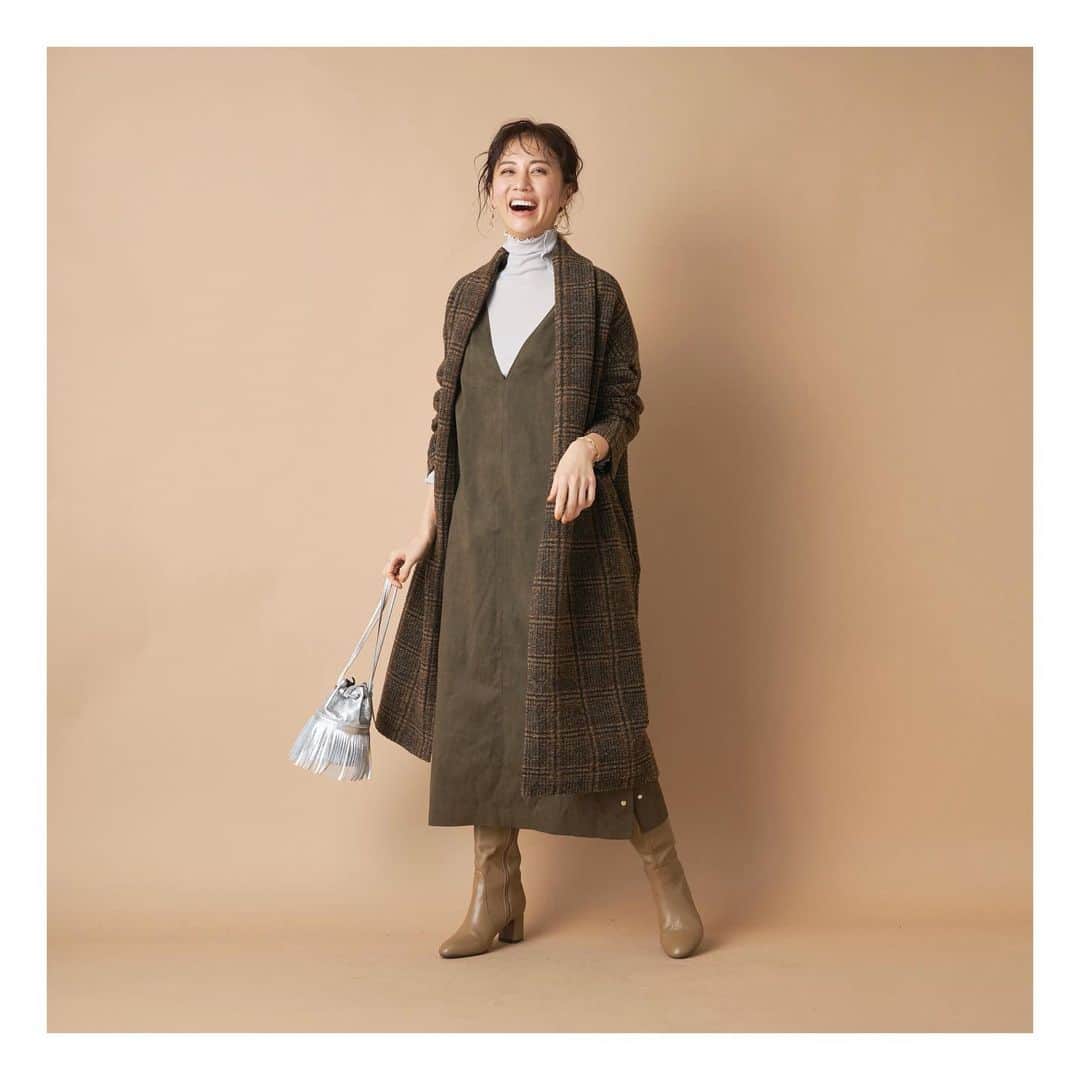 鳳山えりさんのインスタグラム写真 - (鳳山えりInstagram)「セール！セール！セール！  今季は展示会にあまり行かなかったので、冬服が足らないーー😵  とにかくオンラインでばっかり購入してます❗️❗️  @undixcors_official   #セール中 #2020AW」1月13日 14時28分 - eri_toriyama