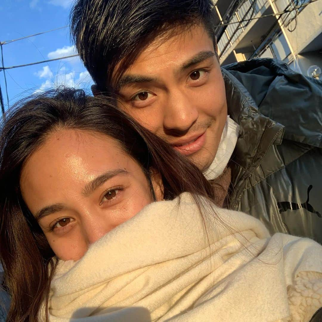 Megha Shrestha さんのインスタグラム写真 - (Megha Shrestha Instagram)「Love doesn’t need to be perfect  It just need to be true💫  ※お肌回復中です  #selfie #skin #無加工#セルフィータイム#goldenhour #beautyandthebeast #viewoftheday」1月13日 14時29分 - happy_story_14