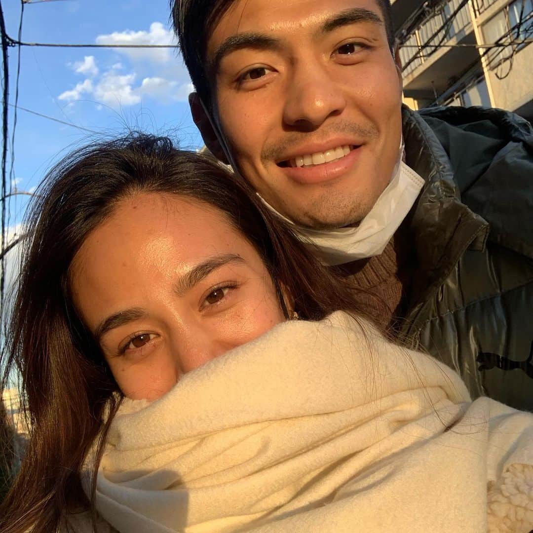 Megha Shrestha さんのインスタグラム写真 - (Megha Shrestha Instagram)「Love doesn’t need to be perfect  It just need to be true💫  ※お肌回復中です  #selfie #skin #無加工#セルフィータイム#goldenhour #beautyandthebeast #viewoftheday」1月13日 14時29分 - happy_story_14