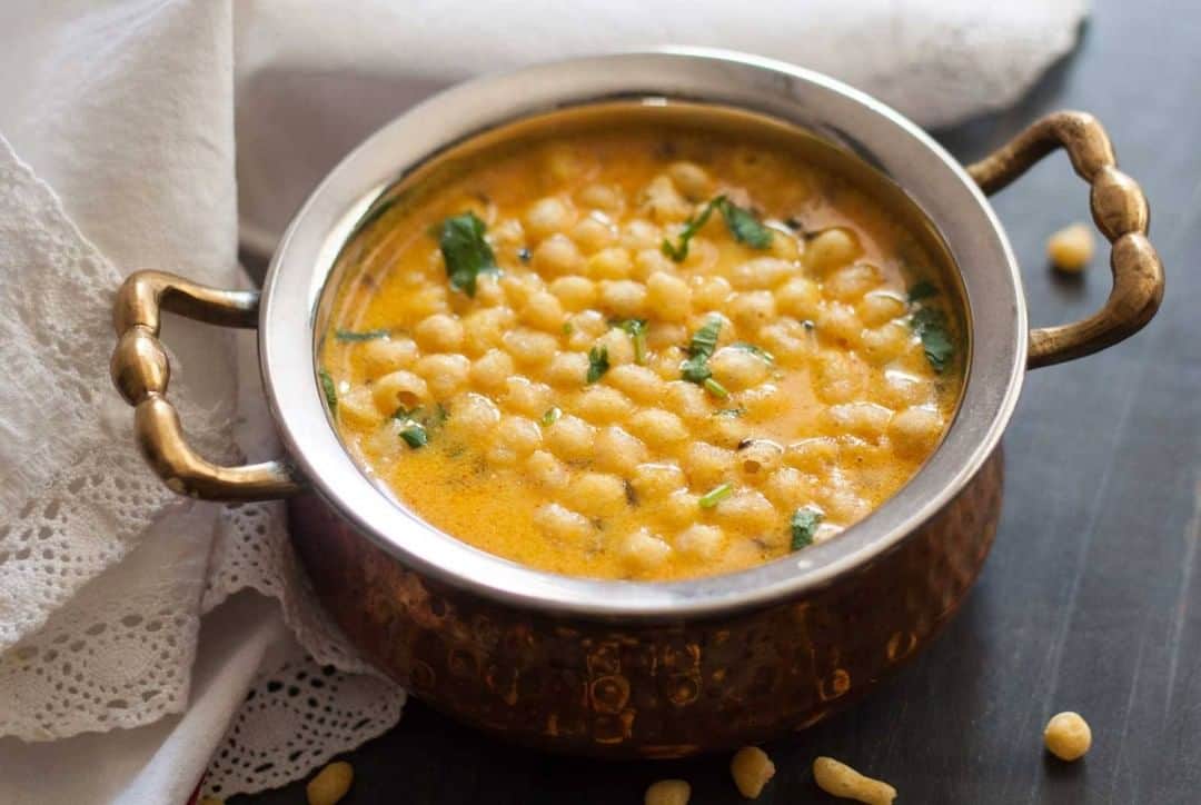 Archana's Kitchenさんのインスタグラム写真 - (Archana's KitchenInstagram)「#WinterRecipes  This delicious Punjabi Style Boondi Kadhi is the best thing you can have with peas pulao for a comforting winter lunch or dinner.  Get the recipe from the smart.bio link in my profile @archanaskitchen  . . . . . #recipes #easyrecipes #kadhi #kadhirecipes #punjabikadhi #Indianlunch #indiandinner #archanaskitchen #healthyeating #highprotein #breakfastclub #homemadefood #eatfit #cooking #food #healthyrecipes #foodphotography #recipeoftheday #comfortfood #deliciousfood #delicious #instayum」1月13日 14時30分 - archanaskitchen