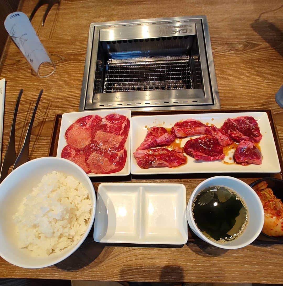 日向正樹のインスタグラム：「一人焼き肉！」