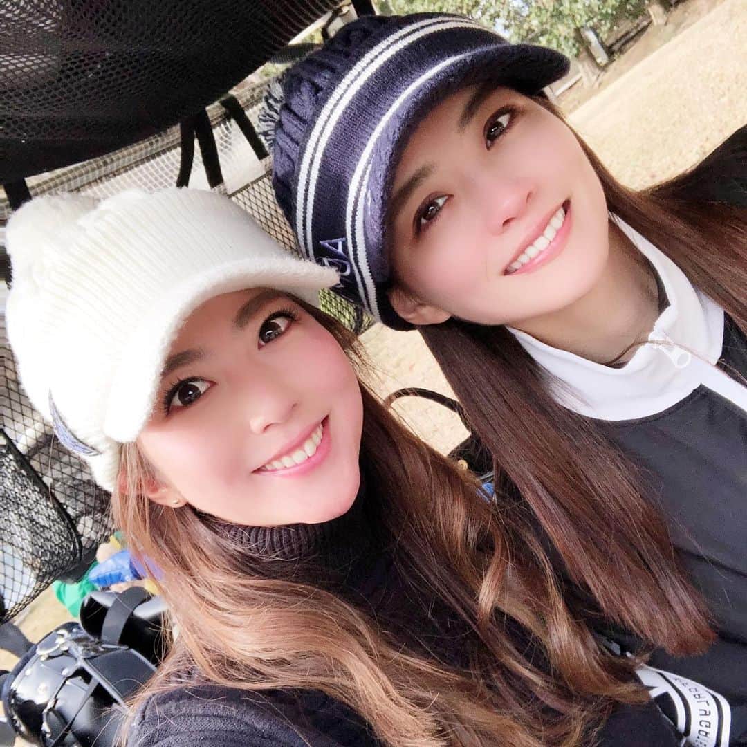 乙幡紗紀のインスタグラム：「・ 寒くてもゴルフしたくなるよね🏌️‍♀️♪ #ゴルフ#ゴルフ女子  #golf #golfgirl」