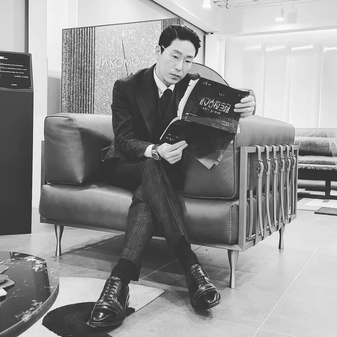 オム・ギジュンのインスタグラム：「펜트하우스 시즌2!!! 화이팅!!!!!!^^*」