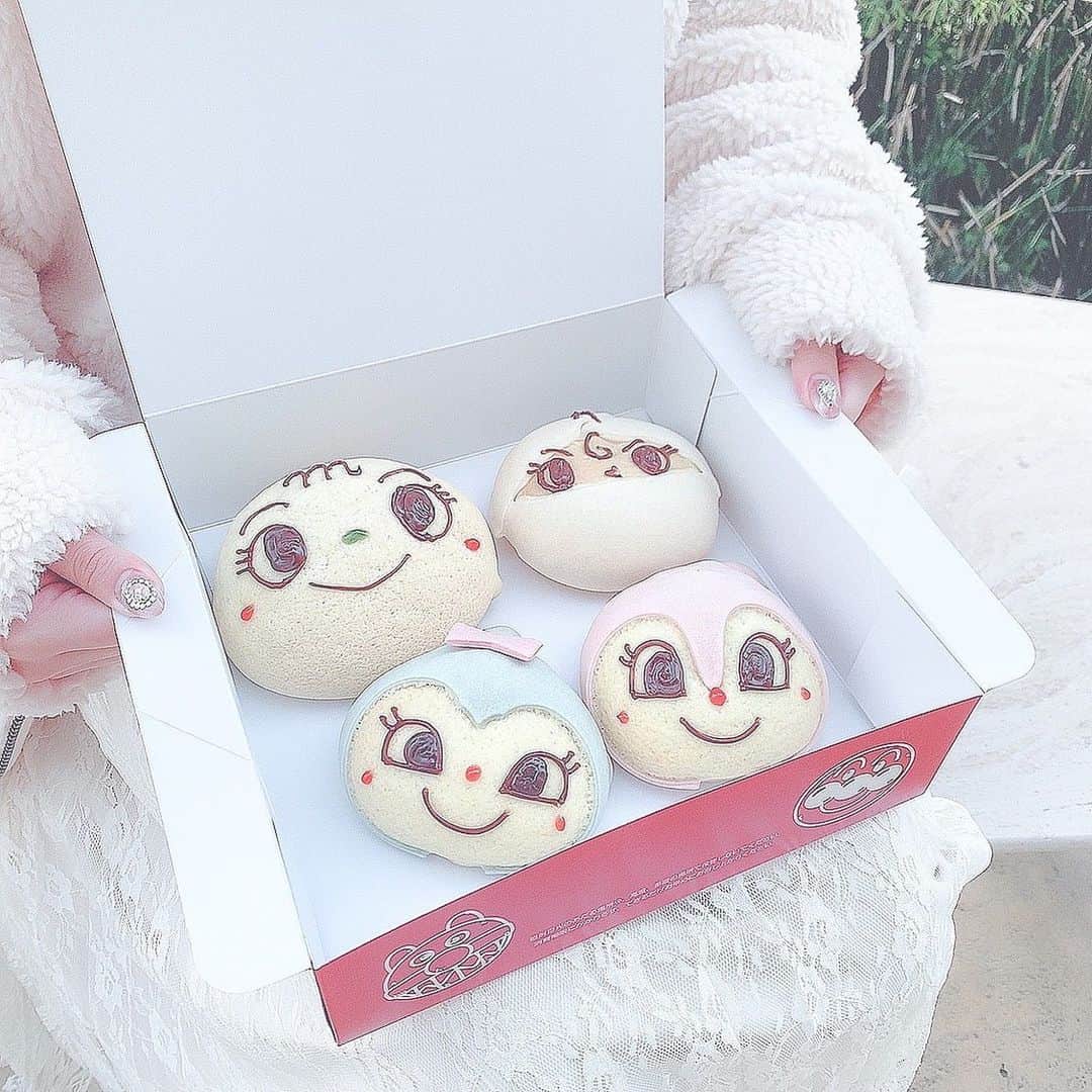 のインスタグラム：「映えパン🍞﻿ ﻿ 前に載せたやつのアップ🥨﻿ ﻿ ﻿ #横浜アンパンマンこどもミュージアム #横浜アンパンマンミュージアム #アンパンマンミュージアム #ジャムおじさんのパン工場 #パン #🍞 #🥖 #🥐 ﻿ #メロンパンナちゃん #ロールパンナちゃん #ドキンちゃん #コキンちゃん #アンパンマン﻿ #cafe #カフェ #横浜カフェ #カフェ巡り﻿ #instafood #ootd」