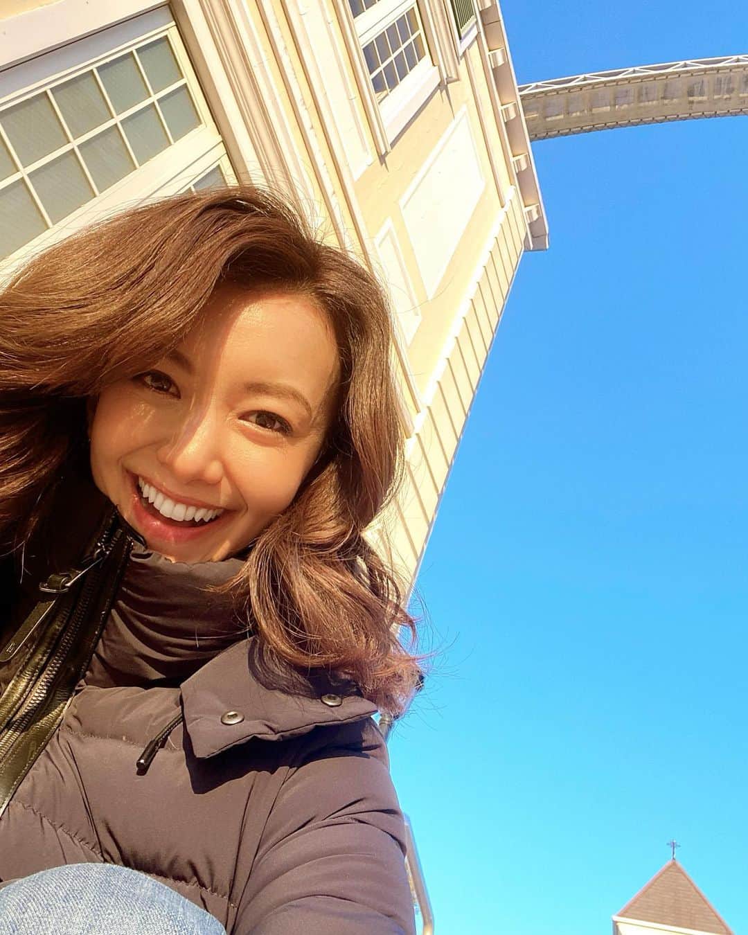 大出千尋のインスタグラム：「今日は仕事始めでした💫💫 極寒だけど、快晴で気持ちよかった☀️」
