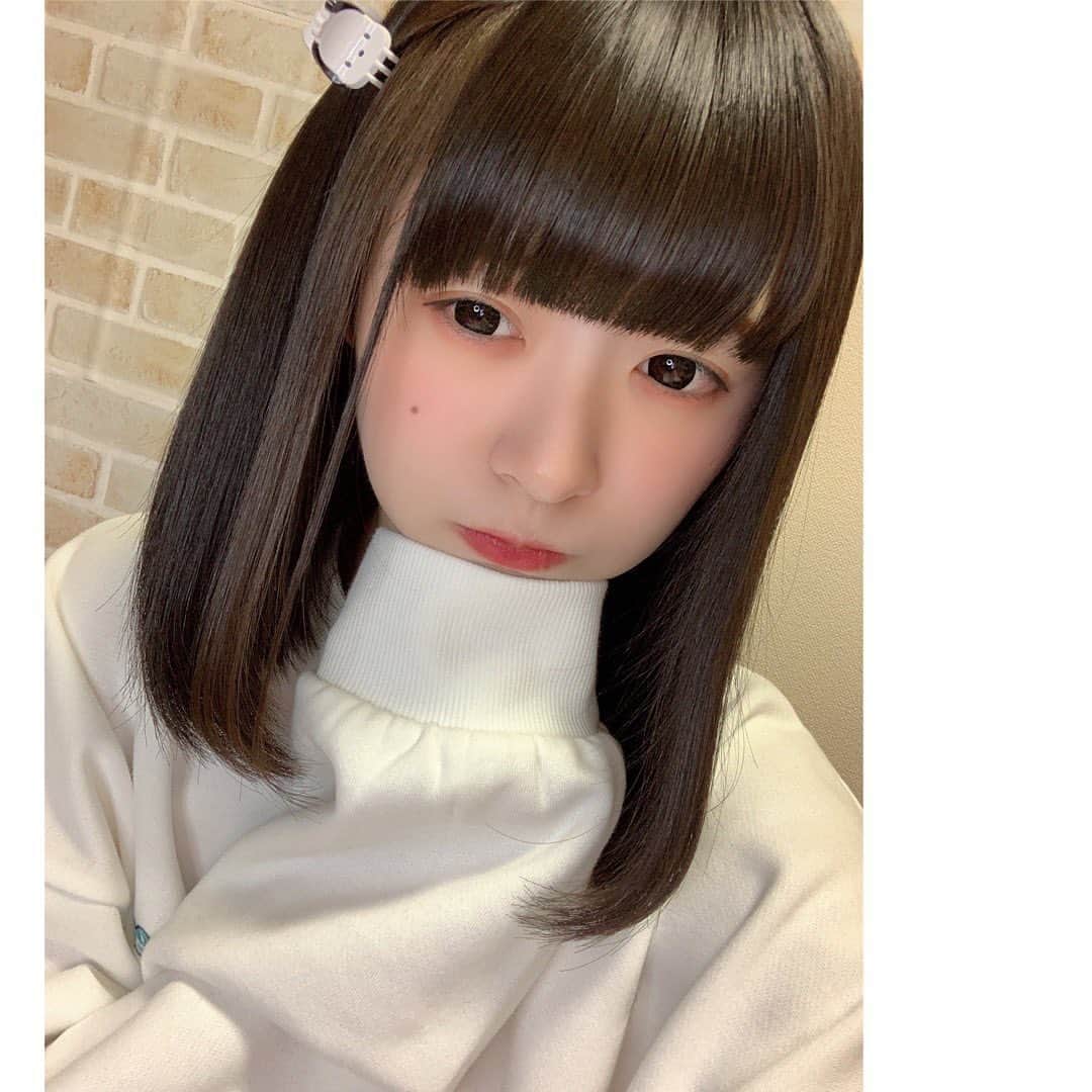 橋本美桜のインスタグラム：「Twitter選抜から外れた2枚です、あんま変わらんけど🐇」