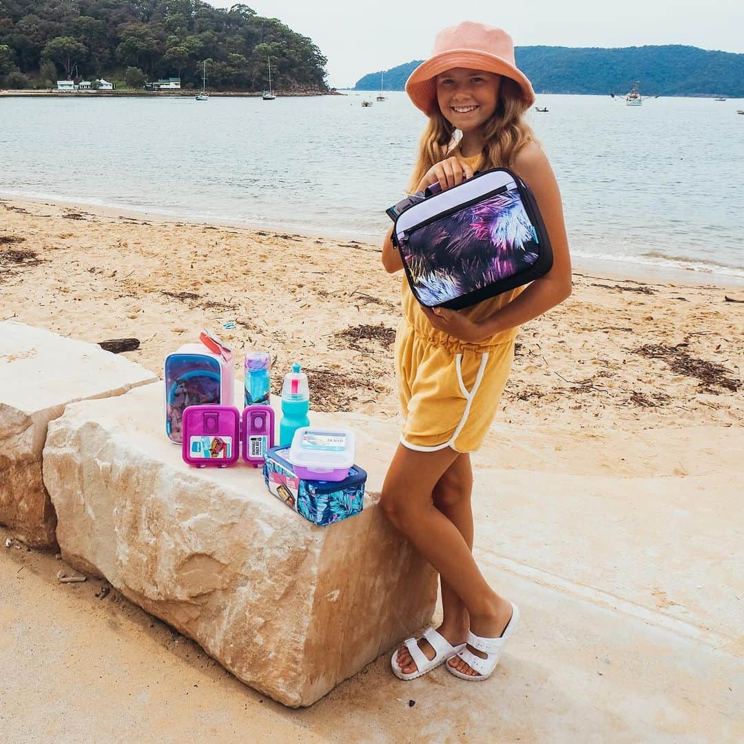 Kidz Fashionのインスタグラム：「The only thing making these kids grin after a Summer Holiday is the cool new Back To School products they get to buy. Once again we’ve partnered up with @smashenterprises to put that smile on their dial with the new Happy Together range from @bigwaustralia. Bailee loves her new Smash Lunch Case paired with the Smash Bento Double Up (available in blue and purple) and Jasper loves the Smash Bento Switch Up and the Smash XL Cold Box.  With a whole bunch of cool new products you’ll find your perfect fit on the ‘Happy Together’ free standing display at Big W now! Happy Back to School shopping 📚✏️🧃🥪 #gifted #happytogetheratbigw #smashbacktoschool」