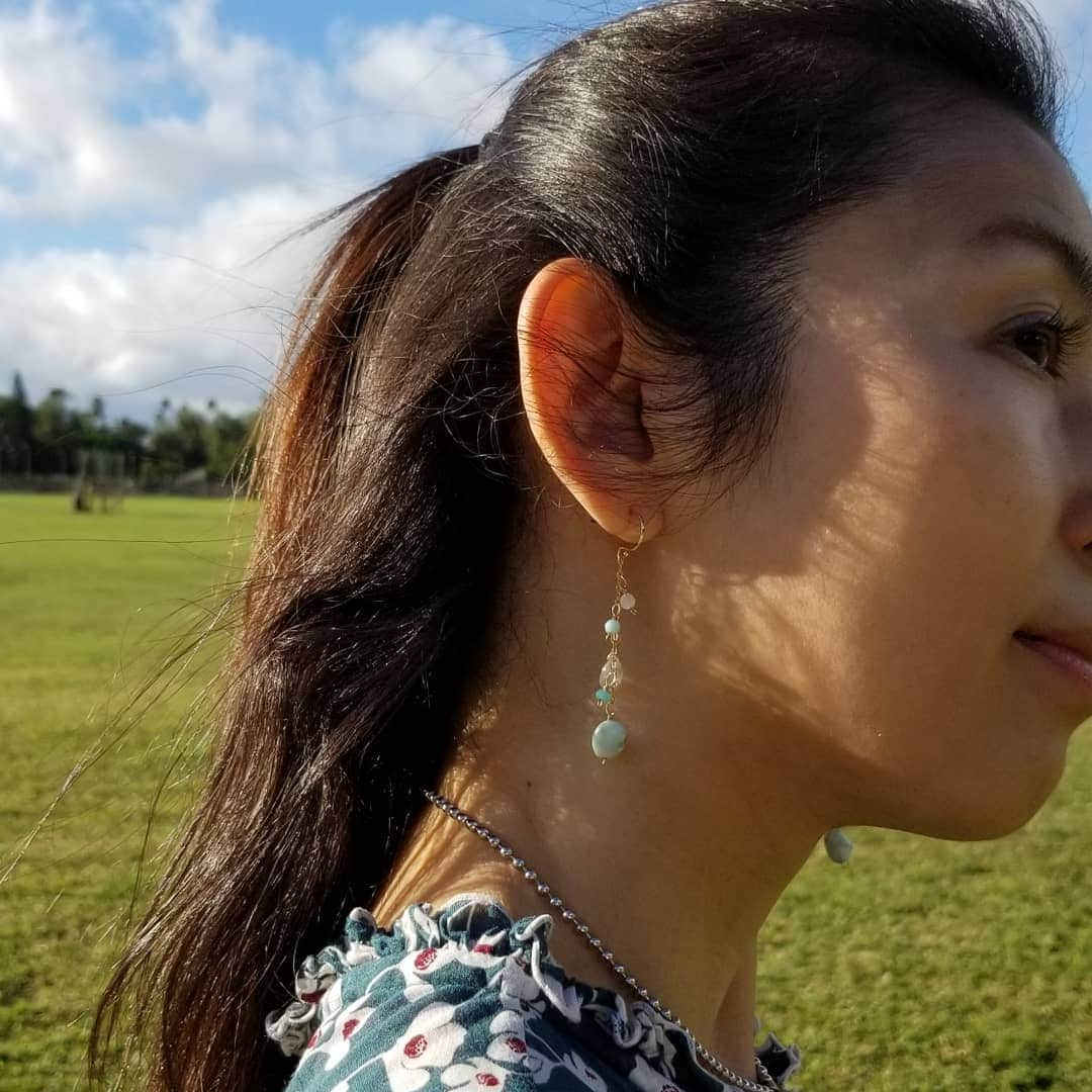 瀬川慶さんのインスタグラム写真 - (瀬川慶Instagram)「Trying to stay positive with my favorite items.　@alisha_gemstone_jewelry お気に入りヒーリングジュエリー付けて深呼吸、くじけず頑張ろうね!  #hawaii #aloha #kapiolanipark #alishagemstone #angelsbytheseahawaii #healingjewelry #ハワイ #アロハ #エネルギーチャージ #コロナに負けるな #観光再開早くして#ハワイに行きたい #ハワイに来て #ハワイ在住」1月13日 17時11分 - kei.segawa