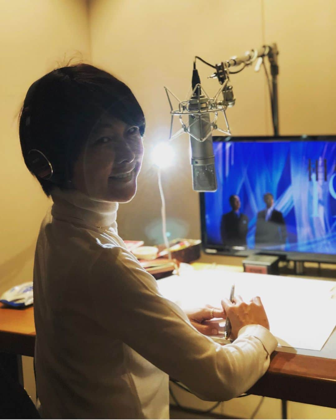 萩野志保子さんのインスタグラム写真 - (萩野志保子Instagram)「今夜の『相棒 season19 』まもなく21時から放送ですね！ 私も楽しみにしているひとりです☕︎🕵️‍♂️ 声のガイド #解説放送 を 担当させていただきましたよ😊 副音声にするとお聴きいただけます。 副音声って、テレビの、テレビならではでは？📺 #アイパートナー　 #相棒 season 19 #副音声  #相棒19 #第12話「欺し合い」  #テレビ #テレビ朝日 #アナウンサー #テレビ朝日アナウンサー #萩野志保子」1月13日 18時17分 - shihoko_hagino