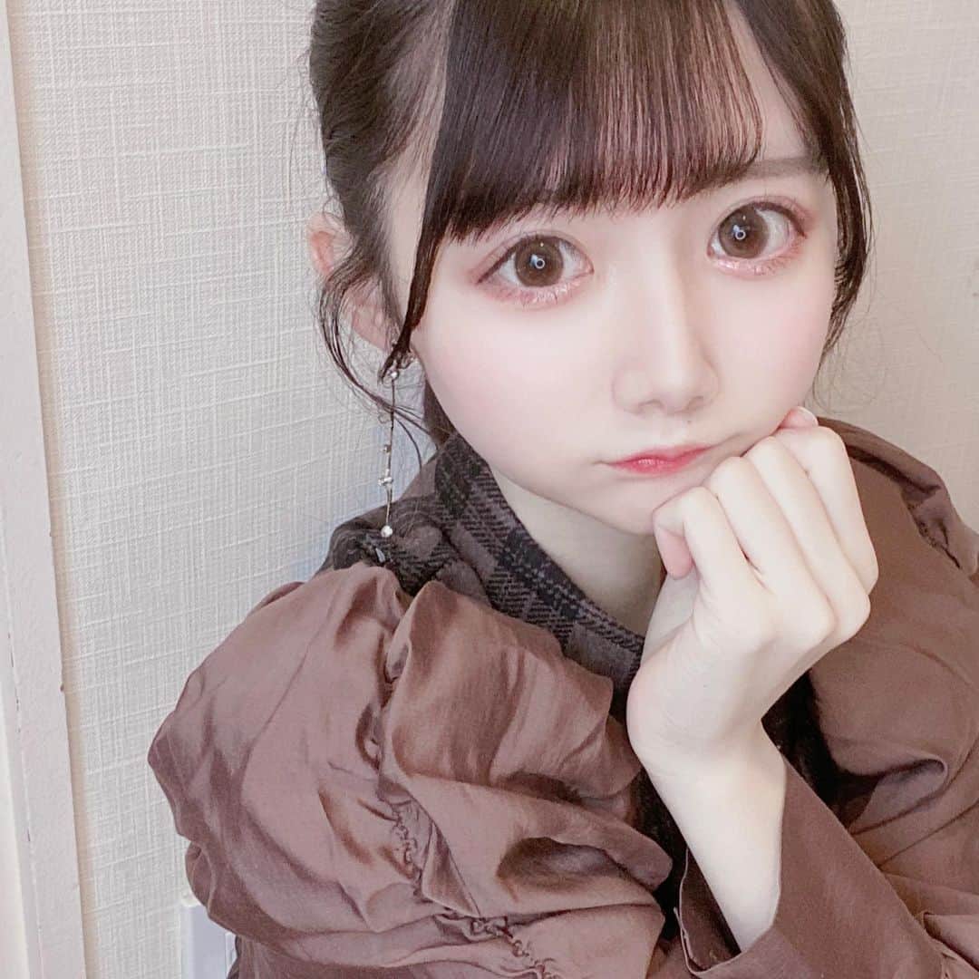 のインスタグラム：「カラコンどこのですかってめっちゃ聞かれるんだけどセレクトフェアリーマンスリーのナチュラルブラウンかシャインブラウン！月によって違うけど基本どっちか！ずっと迷子だったけど安定した！DMは返せないんだごめんね！」