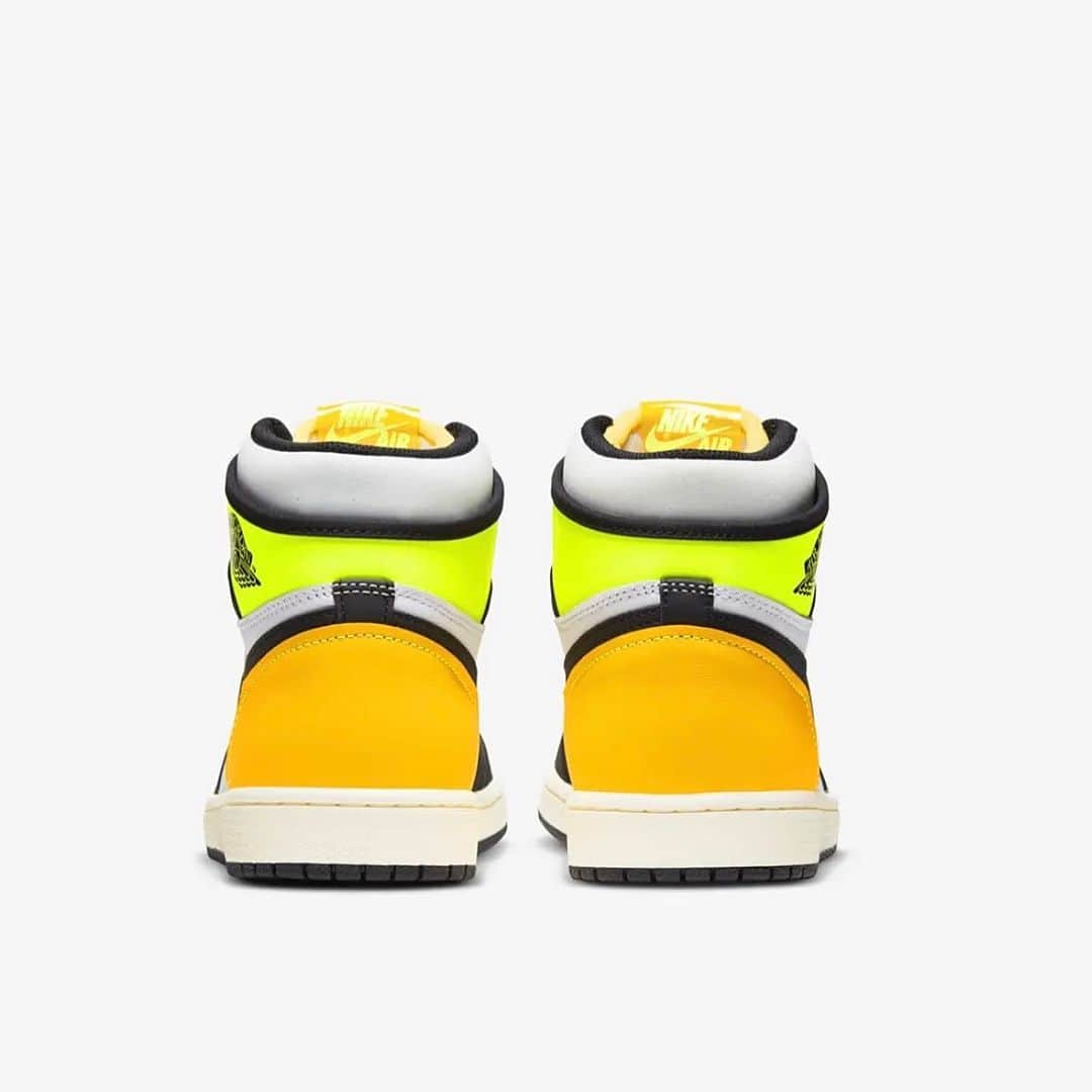 UNITED ARROWS & SONSさんのインスタグラム写真 - (UNITED ARROWS & SONSInstagram)「【 Info 】 ㅤㅤㅤㅤㅤㅤㅤㅤㅤㅤㅤㅤㅤ﻿ ＜ NIKE AIR JORDAN 1 Volt Gold ＞﻿ NIKE AIR JORDAN 1 Volt Goldをハウスカード会員様限定の抽選にて販売いたします。 ﻿ 販売方法はストーリーズのリンクをご覧ください。 ﻿ ﻿ We will sell by lot only for members. ﻿ Please refer to the Stories link for sales method.﻿ ﻿ #Nike﻿ #AirJordan1﻿ #UnitedArrowsAndSons」1月13日 19時08分 - unitedarrowsandsons