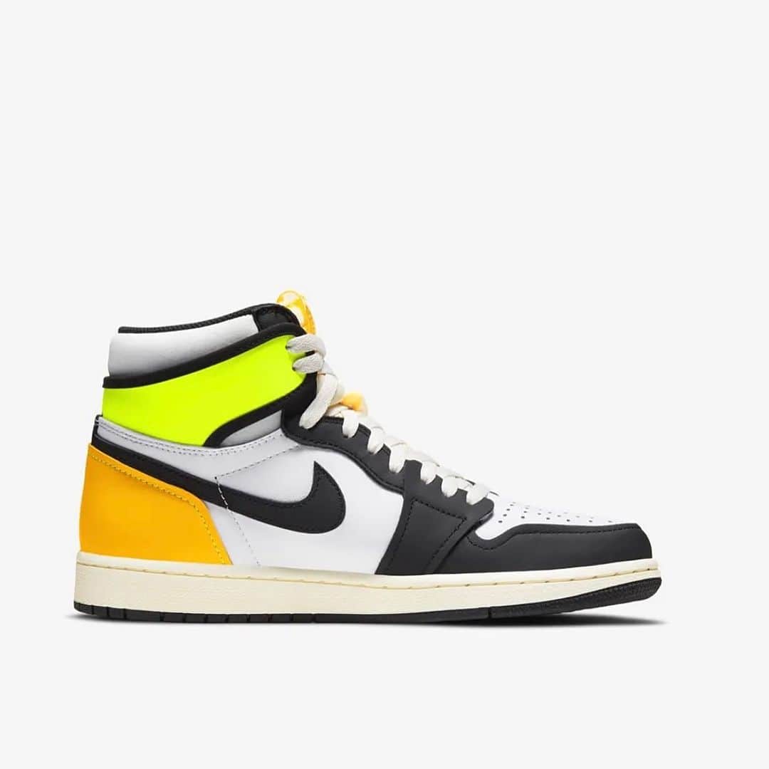 UNITED ARROWS & SONSさんのインスタグラム写真 - (UNITED ARROWS & SONSInstagram)「【 Info 】 ㅤㅤㅤㅤㅤㅤㅤㅤㅤㅤㅤㅤㅤ﻿ ＜ NIKE AIR JORDAN 1 Volt Gold ＞﻿ NIKE AIR JORDAN 1 Volt Goldをハウスカード会員様限定の抽選にて販売いたします。 ﻿ 販売方法はストーリーズのリンクをご覧ください。 ﻿ ﻿ We will sell by lot only for members. ﻿ Please refer to the Stories link for sales method.﻿ ﻿ #Nike﻿ #AirJordan1﻿ #UnitedArrowsAndSons」1月13日 19時08分 - unitedarrowsandsons