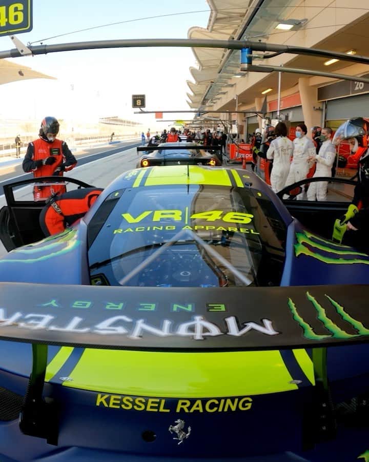 バレンティーノ・ロッシのインスタグラム：「First six hours is over!  🔜👀 ready for second round!  🎥 @gopro #gopro  #vr46squad」