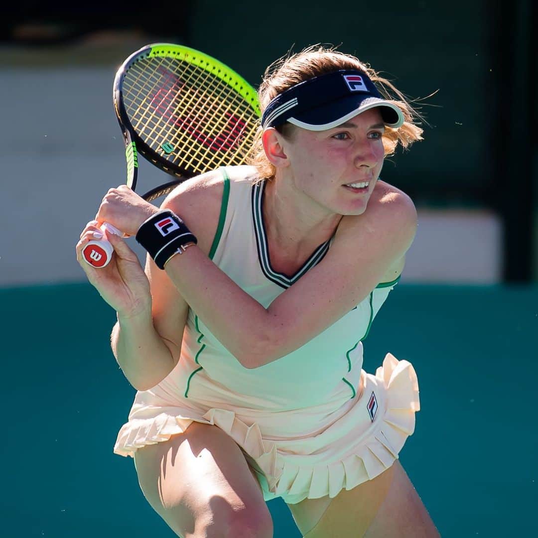 エカテリーナ・アレクサンドロワのインスタグラム：「Round 2✅ Moving on🔥 /// 2 раунд✅ Двигаемся дальше🔥 #tennis #wta #abudhabi」