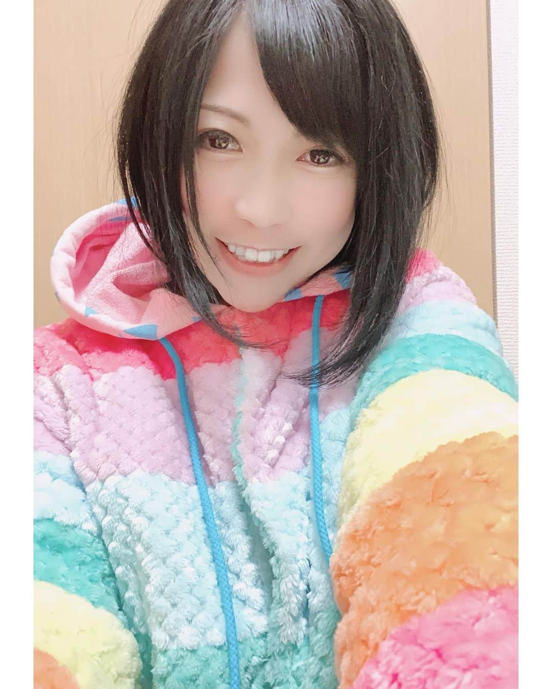 上野菜穂さんのインスタグラム写真 - (上野菜穂Instagram)「ド派手な私服写真も載せとくねw  #夜空奈歩 #yozora_naho #av女優  #私服 #私服が派手」1月9日 23時24分 - yozora_naho