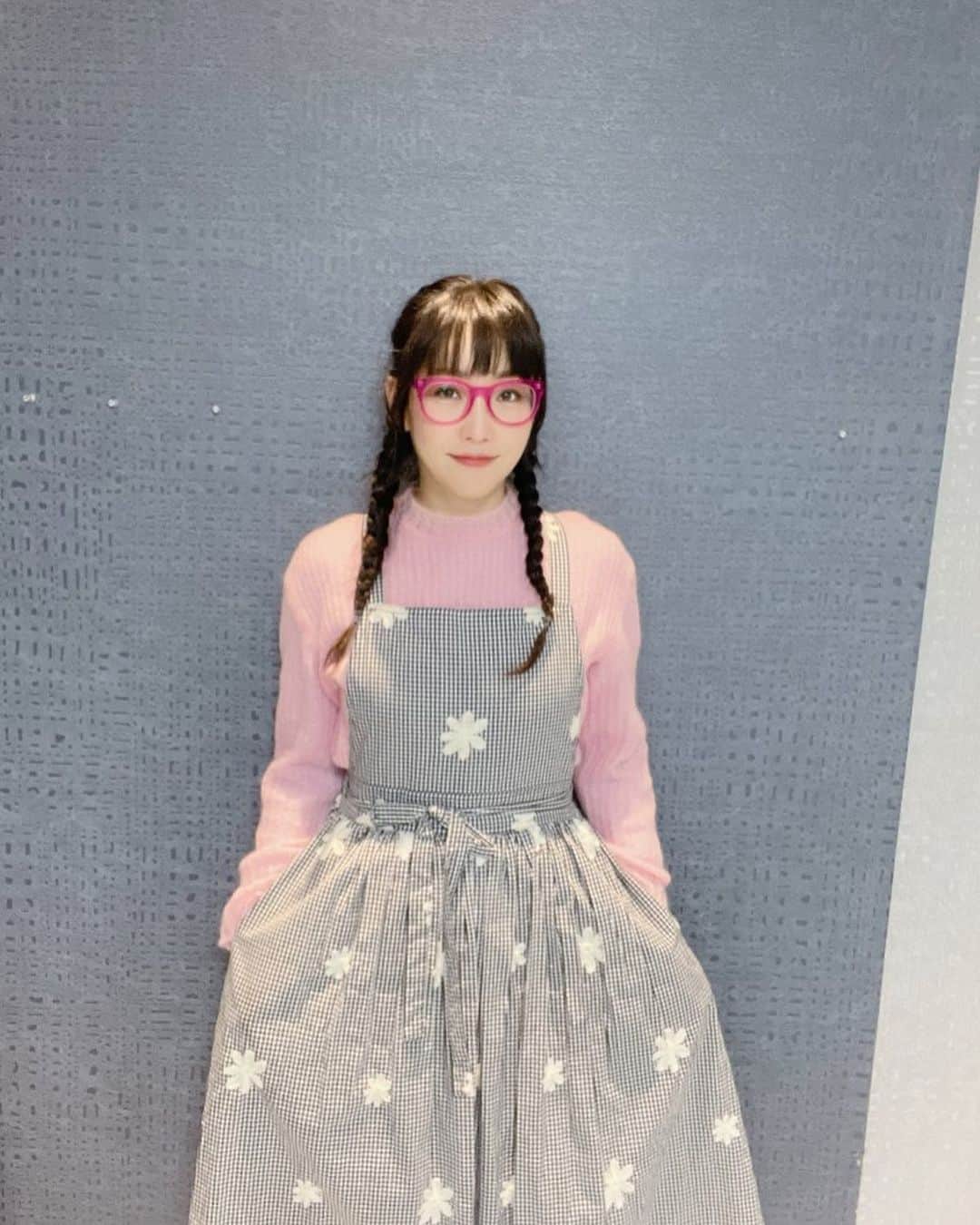 のインスタグラム：「편스토랑은 1월29일 금요일에 만나요 😭😭 #이유리 😉😉」