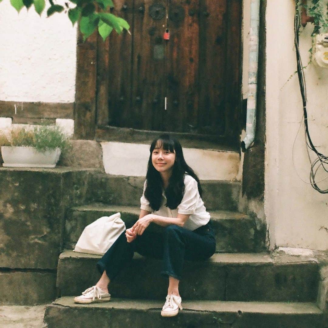 のインスタグラム：「last summer,  photo by 윤서진 감독님」