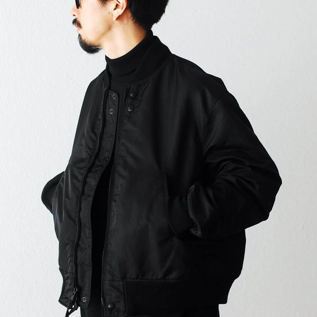 wonder_mountain_irieさんのインスタグラム写真 - (wonder_mountain_irieInstagram)「_ Engineered Garments / エンジニアードガーメンツ "SVR Jacket -Black Flight Satin -" ¥63,800- _ 〈online store / @digital_mountain〉 https://www.digital-mountain.net/shopbrand/000000012487/ _ 【オンラインストア#DigitalMountain へのご注文】 *24時間受付 *15時までのご注文で即日発送 *1万円以上ご購入で、送料無料 tel：084-973-8204 _ We can send your order overseas. Accepted payment method is by PayPal or credit card only. (AMEX is not accepted)  Ordering procedure details can be found here. >>http://www.digital-mountain.net/html/page56.html  _ #NEPENTHES #EngineeredGarments #ネペンテス #エンジニアードガーメンツ _ 本店：#WonderMountain  blog>> http://wm.digital-mountain.info _ 〒720-0044  広島県福山市笠岡町4-18  JR 「#福山駅」より徒歩10分 #ワンダーマウンテン #japan #hiroshima #福山 #福山市 #尾道 #倉敷 #鞆の浦 近く _ 系列店：@hacbywondermountain _」1月9日 15時33分 - wonder_mountain_